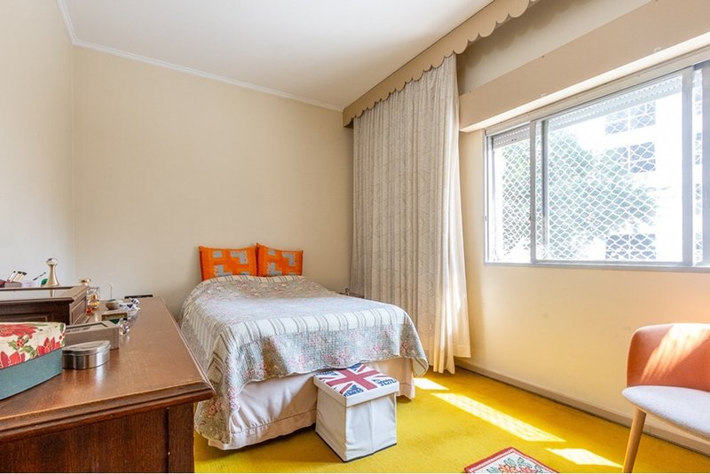 Apartamento a venda - Higienópolis - 3 dormitórios 208m² R. Dr. Albuquerque Lins São Paulo - 