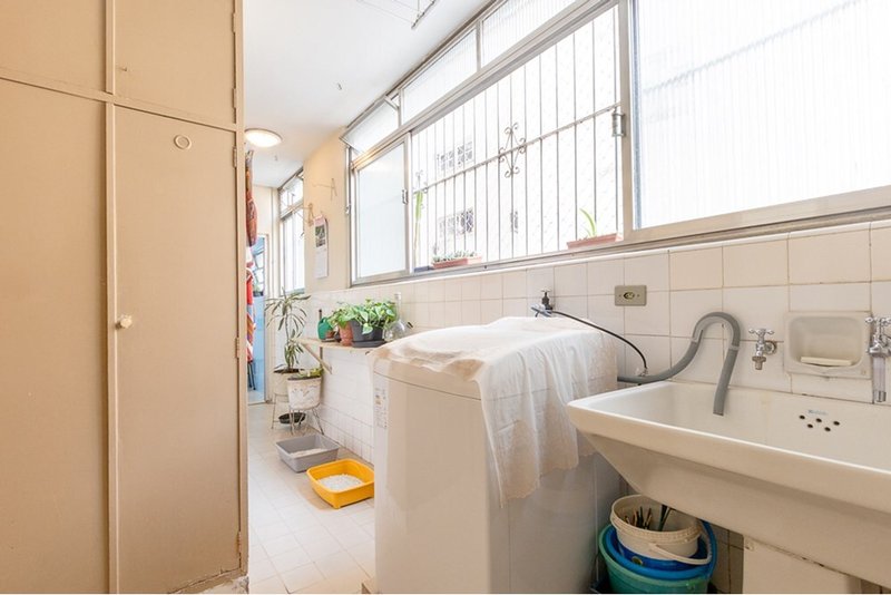 Apartamento a venda - Higienópolis - 3 dormitórios 208m² R. Dr. Albuquerque Lins São Paulo - 