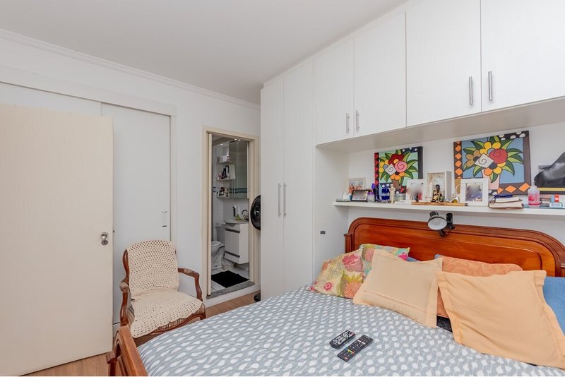 Apartamento a venda - Moema - 2 dormitórios 74m² Av Rouxinol São Paulo - 