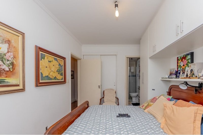Apartamento a venda - Moema - 2 dormitórios 74m² Av Rouxinol São Paulo - 