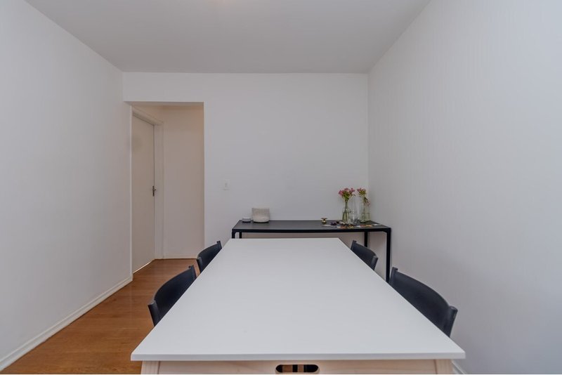 Apartamento a venda - Moema -  2 dormitórios 84m² Av. Jurema São Paulo - 