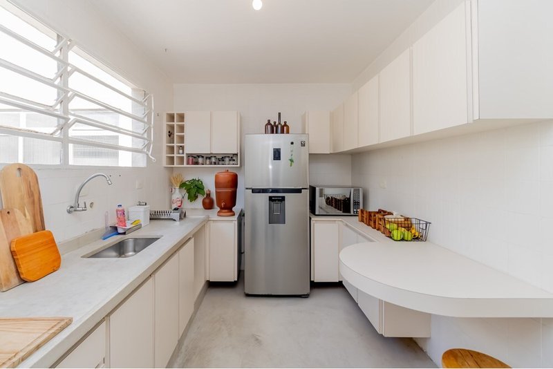 Apartamento a venda - Moema -  2 dormitórios 84m² Av. Jurema São Paulo - 