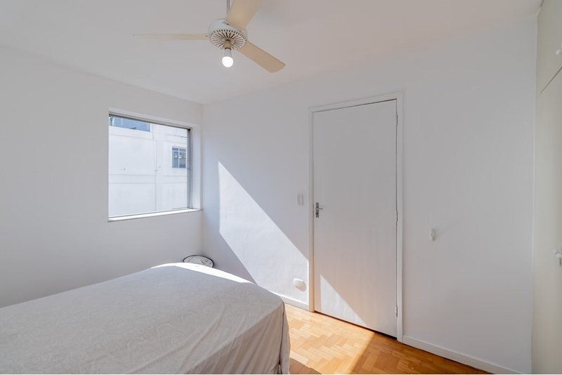 Apartamento a venda - Moema -  2 dormitórios 84m² Av. Jurema São Paulo - 