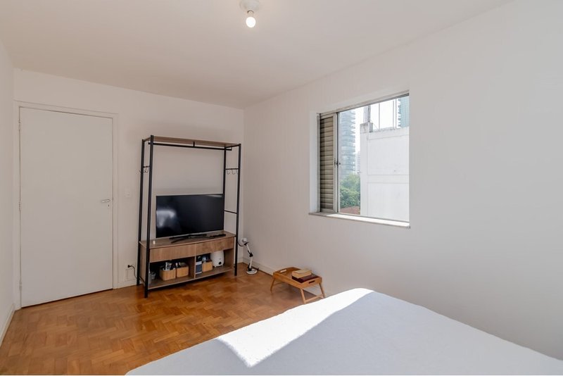 Apartamento a venda - Moema -  2 dormitórios 84m² Av. Jurema São Paulo - 