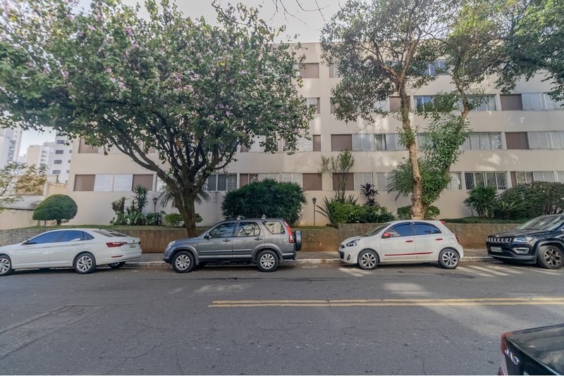 Apartamento a venda - Moema -  2 dormitórios 84m² Av. Jurema São Paulo - 