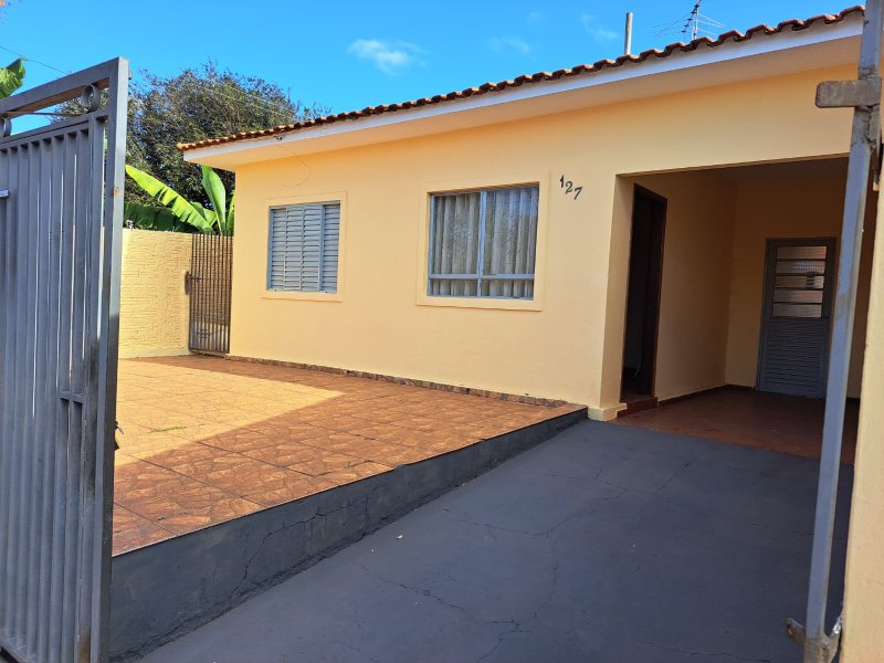 Casa no Jardim Brasília Rua Antonio Batista Ferreira SANTA CRUZ DO RIO PARDO - 