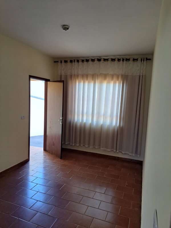 Casa no Jardim Brasília Rua Antonio Batista Ferreira SANTA CRUZ DO RIO PARDO - 