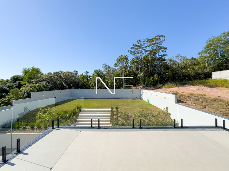 Sofisticação e Conforto: Mansão de 4 Suítes para Viver o Puro Luxo no Jardins Veneza Rodovia do Sol Vila Velha - 