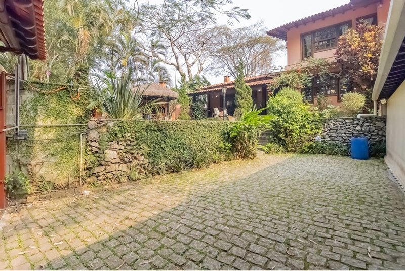 Casa em Condomínio IZBB 12 Casa 601721004-95 2 suítes 306m² Zeferino Borges Barreto São Paulo - 