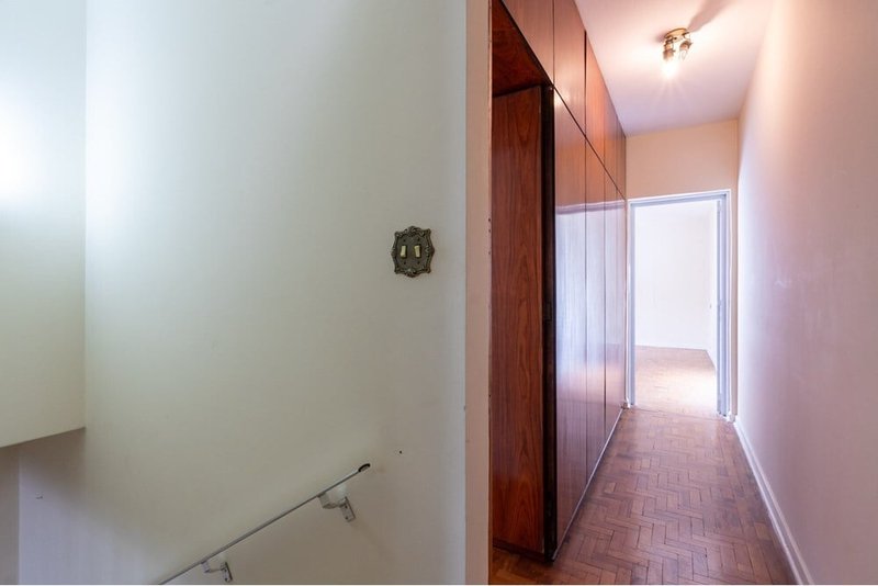 Casa a venda - Campo Belo - 3 dormitórios 145m² Morais de Barros São Paulo - 
