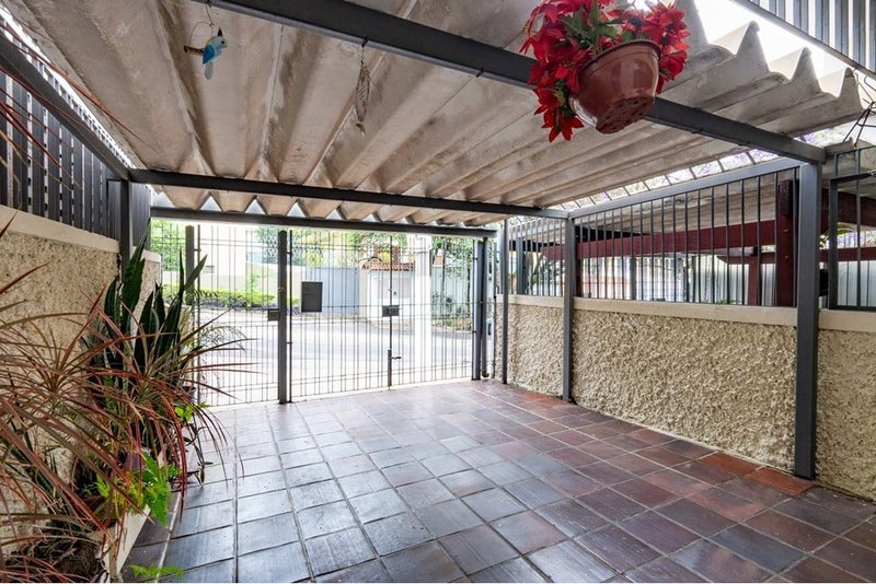 Casa a venda - Campo Belo - 3 dormitórios 145m² Morais de Barros São Paulo - 
