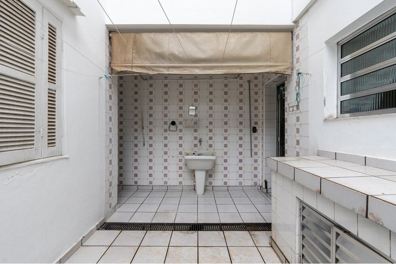 Casa a venda - Campo Belo - 3 dormitórios 145m² Morais de Barros São Paulo - 