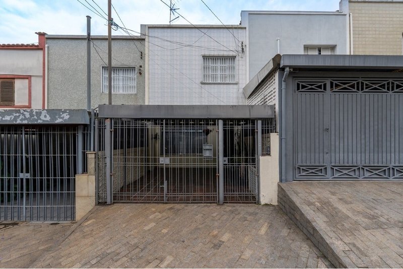 Casa a venda - Campo Belo - 3 dormitórios 145m² Morais de Barros São Paulo - 