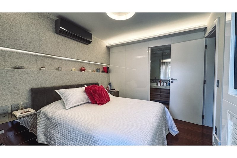 Casa em Condomínio a venda - Alto da Boa Vista - 4 dormitórios 720m² Senador Vergueiro São Paulo - 