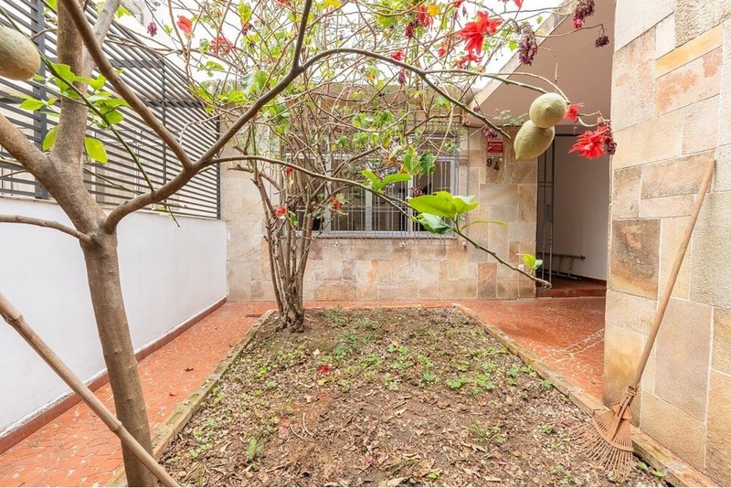 Casa a venda - Rua Adelino Reis - 3 dormitórios 174m² Adelino Alves São Paulo - 