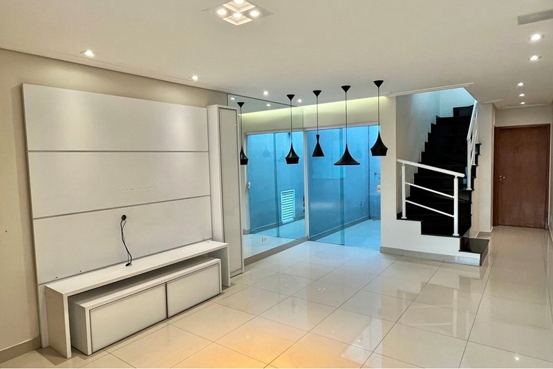 Casa a venda - Rua Professor João Ortale - 1 suíte 113m² Professor João Ortale São Paulo - 