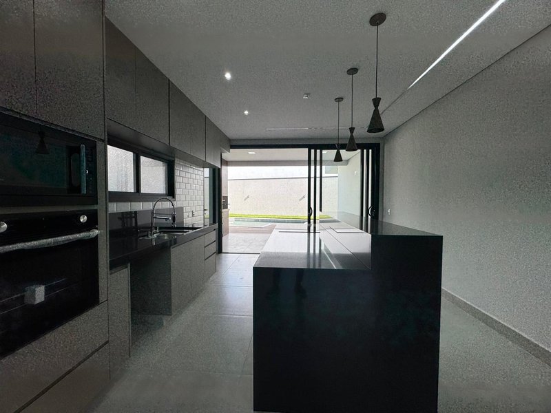 CASA COM VISTA DESLUMBRANTE PARA A MATA Rodovia Anhangüera Campinas - 