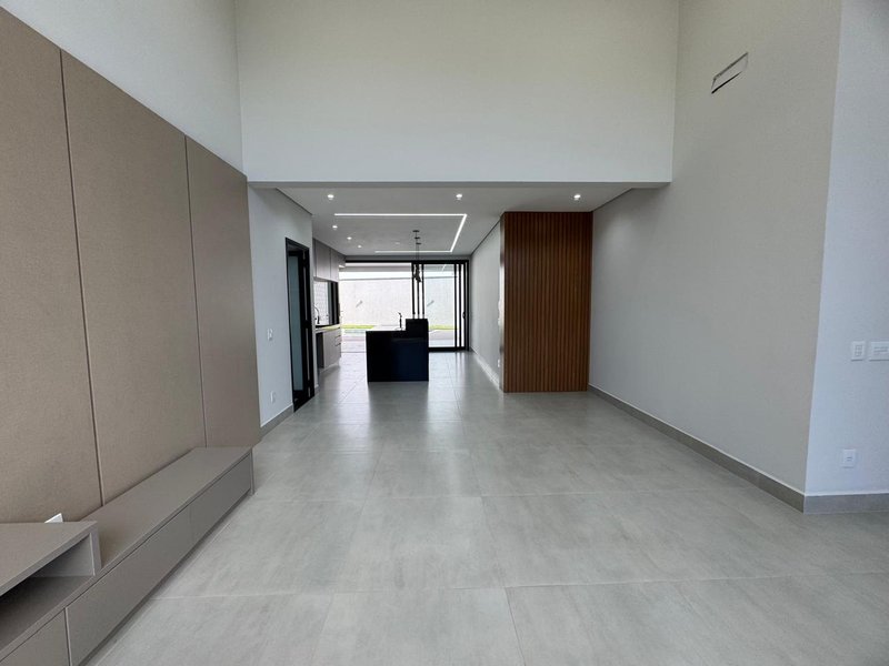 CASA COM VISTA DESLUMBRANTE PARA A MATA Rodovia Anhangüera Campinas - 