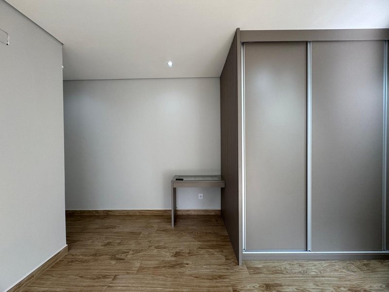 CASA COM VISTA DESLUMBRANTE PARA A MATA Rodovia Anhangüera Campinas - 