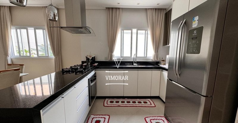 Sobrado 3 suítes + área gourmet com piscina  Guarulhos - 