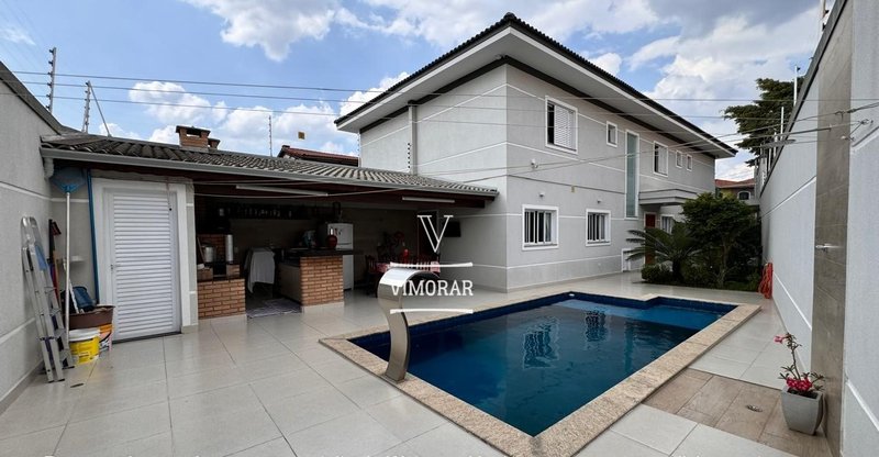 Sobrado 3 suítes + área gourmet com piscina  Guarulhos - 