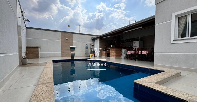 Sobrado 3 suítes + área gourmet com piscina  Guarulhos - 