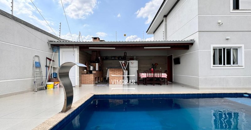 Sobrado 3 suítes + área gourmet com piscina  Guarulhos - 