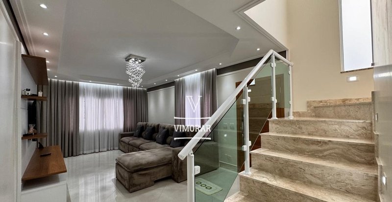 Sobrado 3 suítes + área gourmet com piscina  Guarulhos - 