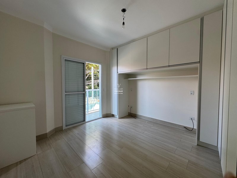 Sobrado 3 suítes + área gourmet com piscina  Guarulhos - 