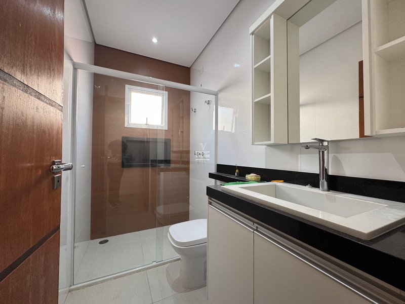Sobrado 3 suítes + área gourmet com piscina  Guarulhos - 