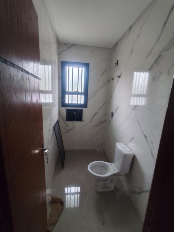 Casa com 2 quartos, sendo 1 suíte, churrasqueira no Capão Village, em Capão da Canoa Rua Tulipa Capão da Canoa - 