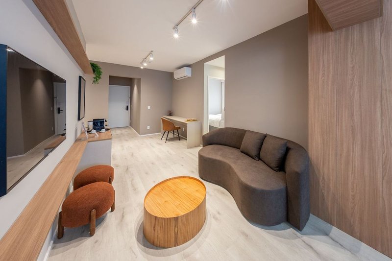 Apartamento com 2 Quartos para alugar, 75m² - Pinheiros Rua Cristiano Viana São Paulo - 