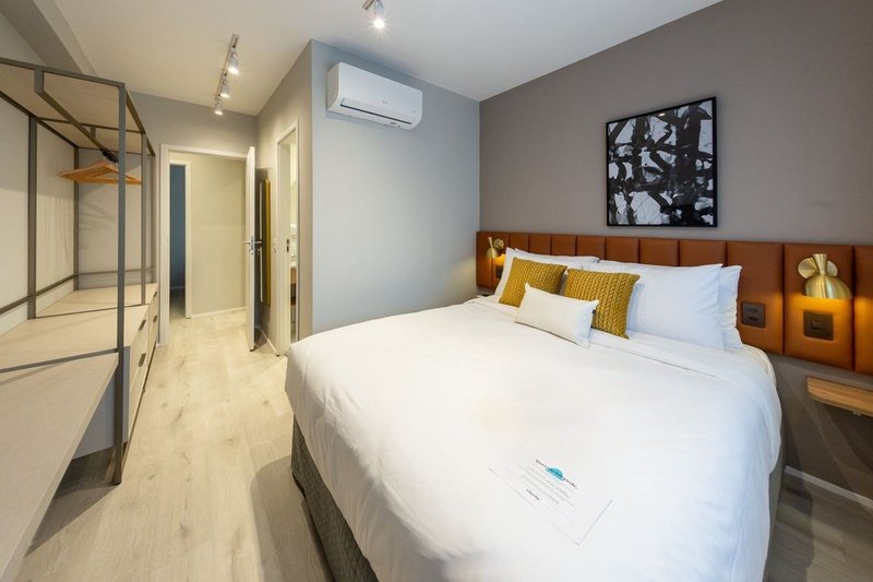 Apartamento com 2 Quartos para alugar, 75m² - Pinheiros Rua Cristiano Viana São Paulo - 