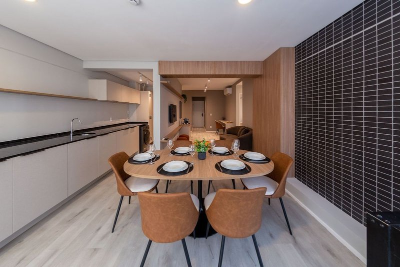 Apartamento com 2 Quartos para alugar, 75m² - Pinheiros Rua Cristiano Viana São Paulo - 