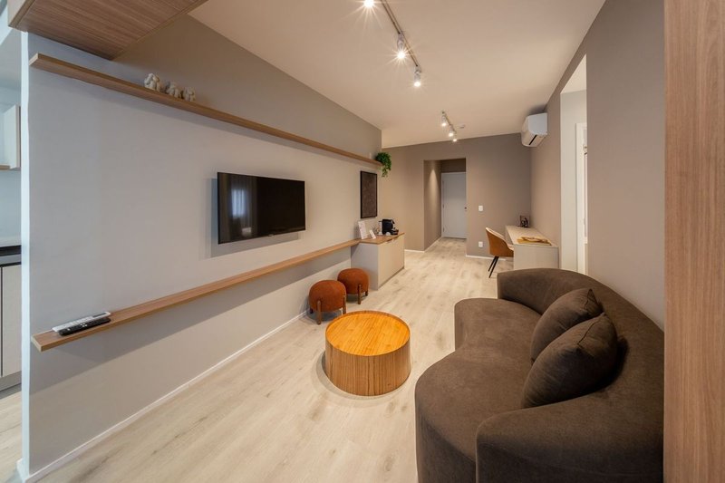 Apartamento com 2 Quartos para alugar, 75m² - Pinheiros Rua Cristiano Viana São Paulo - 