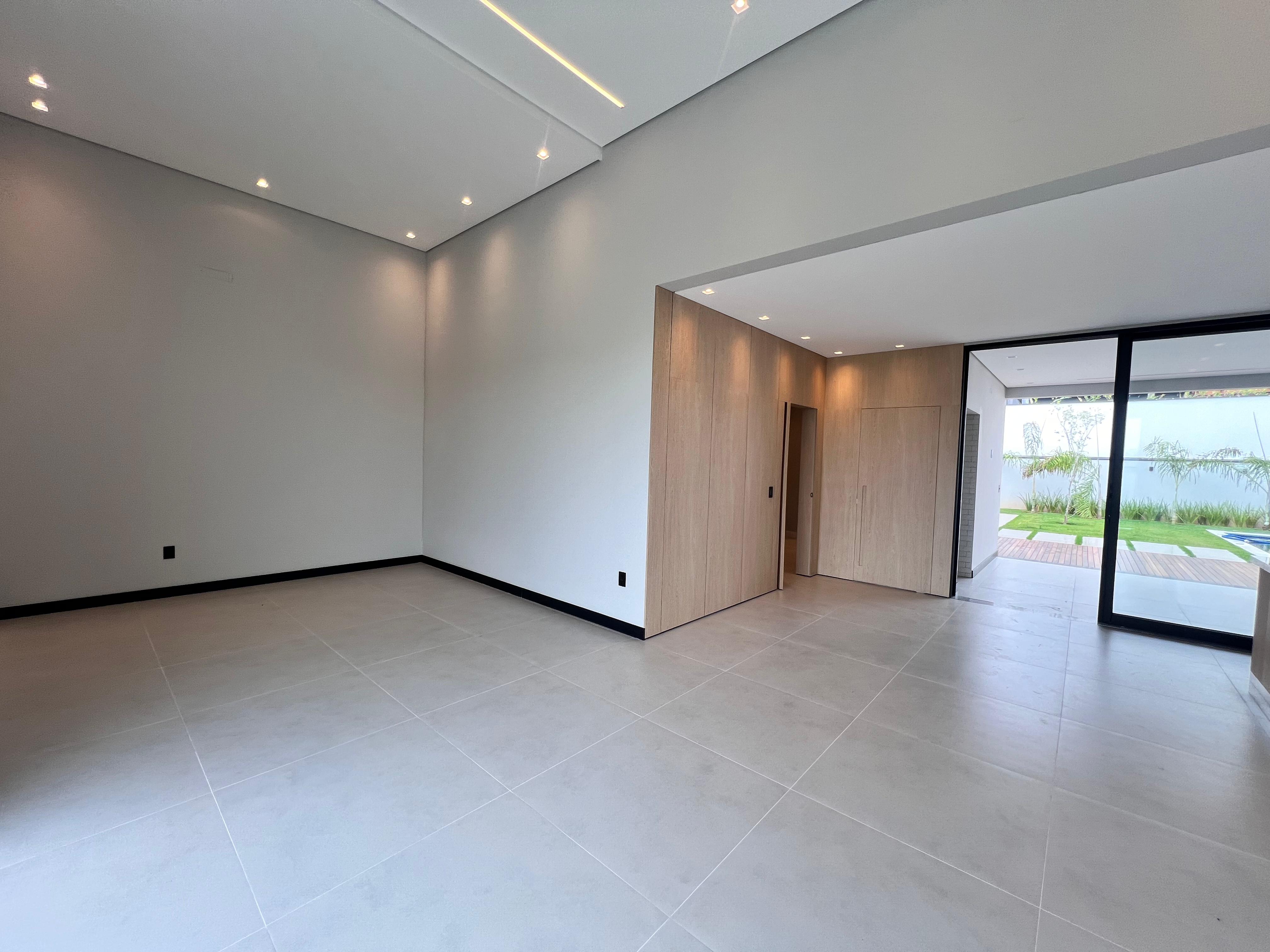 Casa com 3 dormit&oacute;rios,250m&sup2; - Alphaville Nova Esplanada IV - Votorantim - SP Alameda Nova Zelândia Votorantim - 