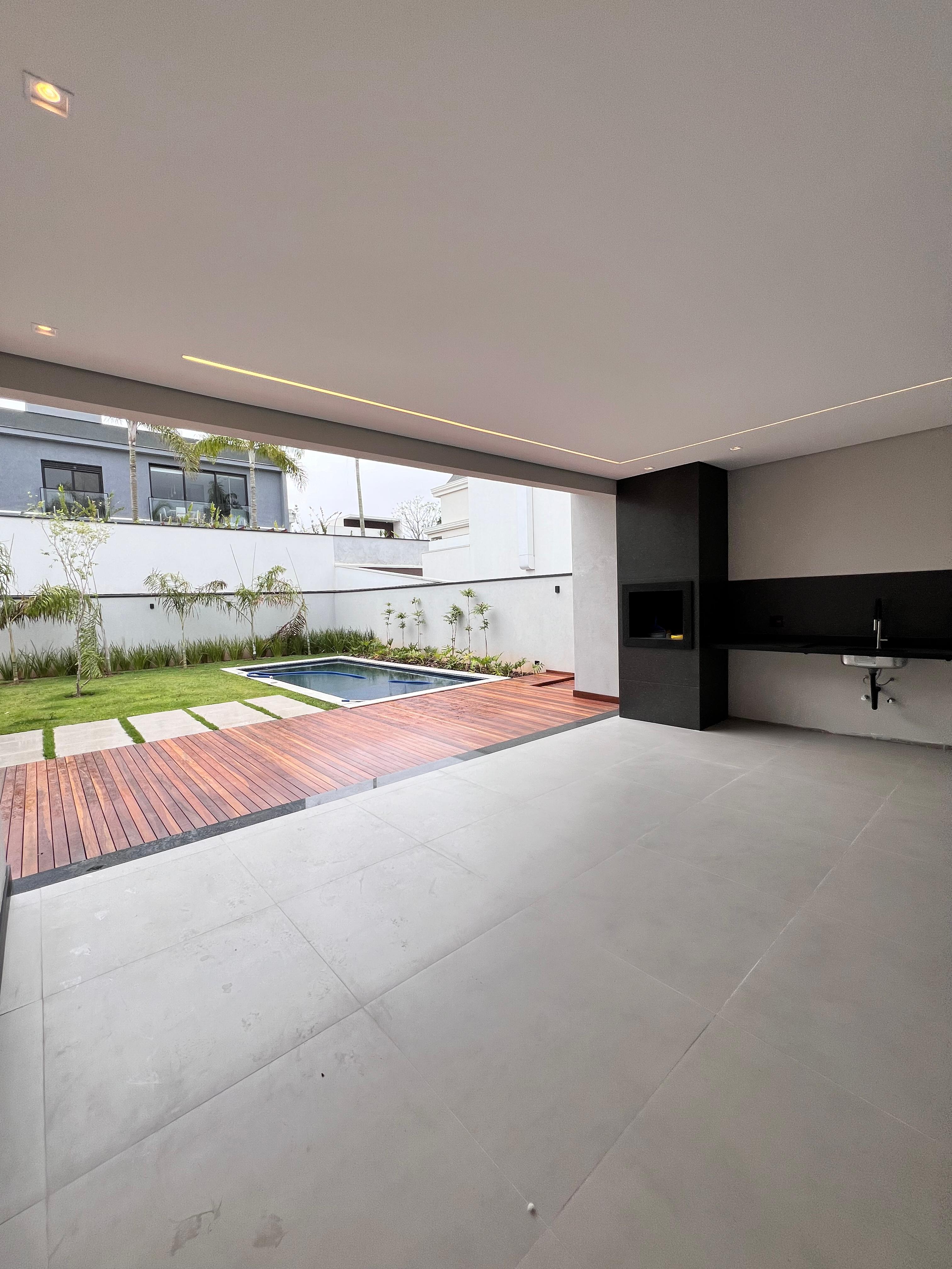 Casa com 3 dormit&oacute;rios,250m&sup2; - Alphaville Nova Esplanada IV - Votorantim - SP Alameda Nova Zelândia Votorantim - 