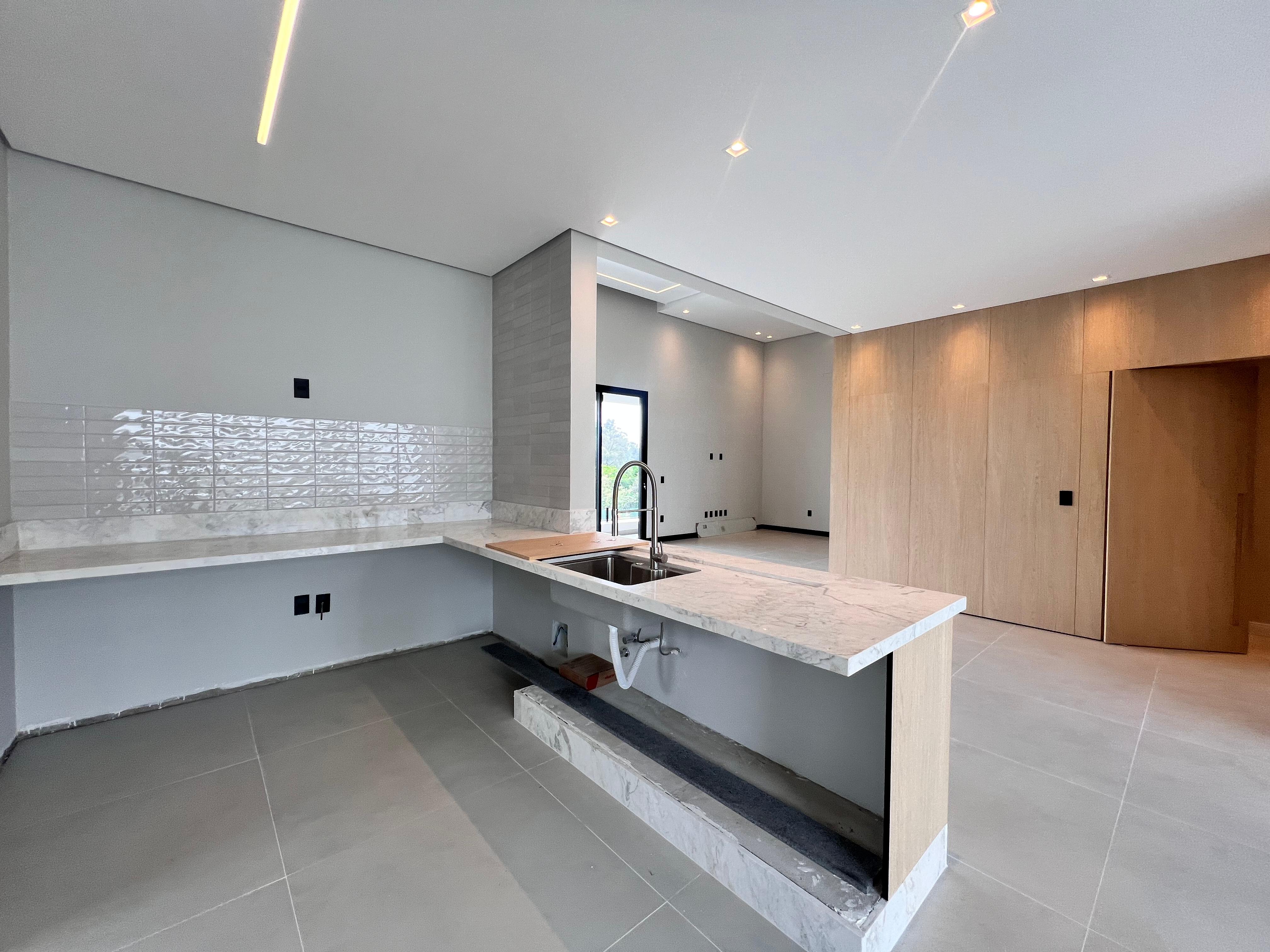 Casa com 3 dormit&oacute;rios,250m&sup2; - Alphaville Nova Esplanada IV - Votorantim - SP Alameda Nova Zelândia Votorantim - 