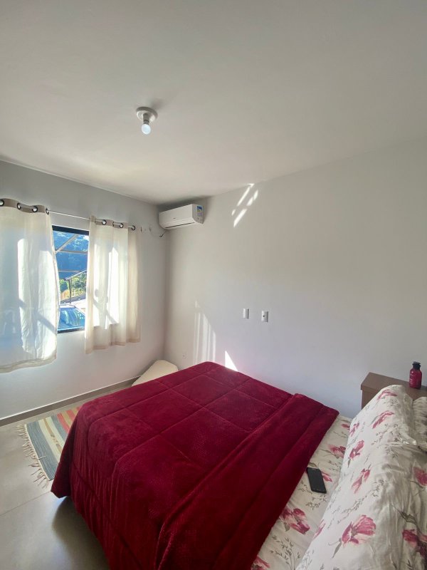 CASA COM 2 DORMITÓRIOS NO BAIRRO DOM JOAQUIM - Brusque - 