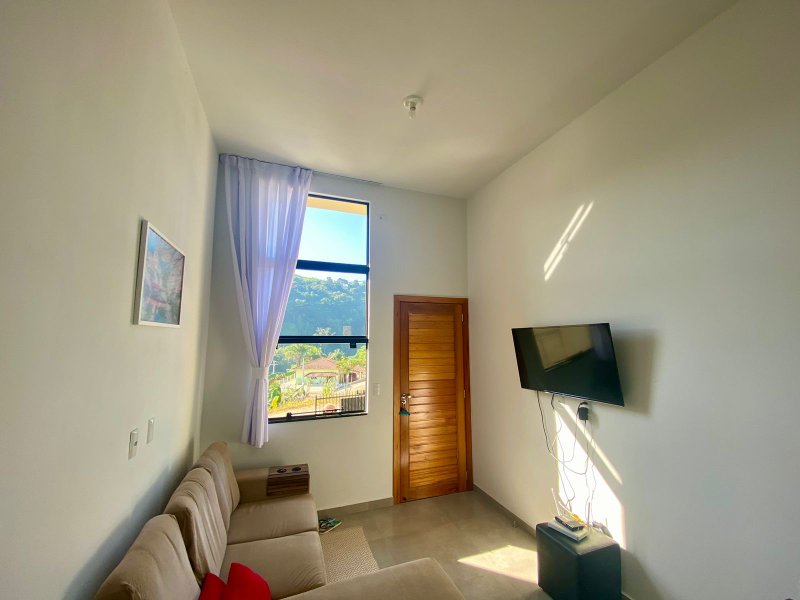 CASA COM 2 DORMITÓRIOS NO BAIRRO DOM JOAQUIM - Brusque - 