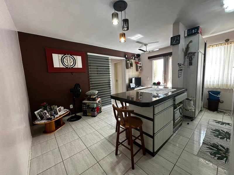 APARTAMENTO 2 DORMITÓRIOS - Brusque - 