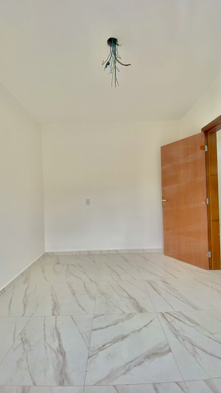 CASA COM 3 DORMITÓRIOS NA PRIMEIRO DE MAIO - Brusque - 