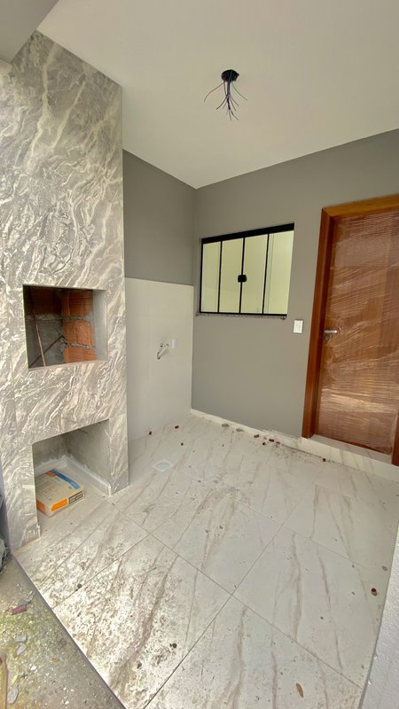 CASA COM 3 DORMITÓRIOS NA PRIMEIRO DE MAIO - Brusque - 