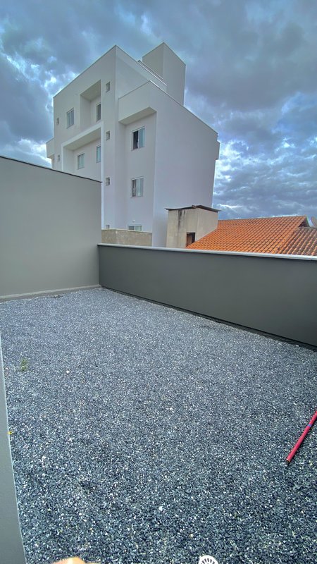 CASA COM 1 SUÍTE MAIS 2 DORMITÓRIOS EM DOM JOAQUIM - Brusque - 