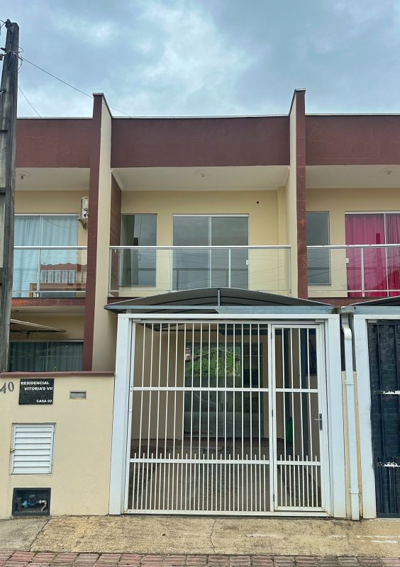 SOBRADO COM 2 DORMITÓRIOS NO BAIRRO TOMAZ COELHO - Brusque - 