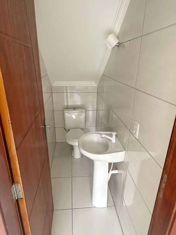 SOBRADO COM 2 DORMITÓRIOS NO BAIRRO TOMAZ COELHO - Brusque - 