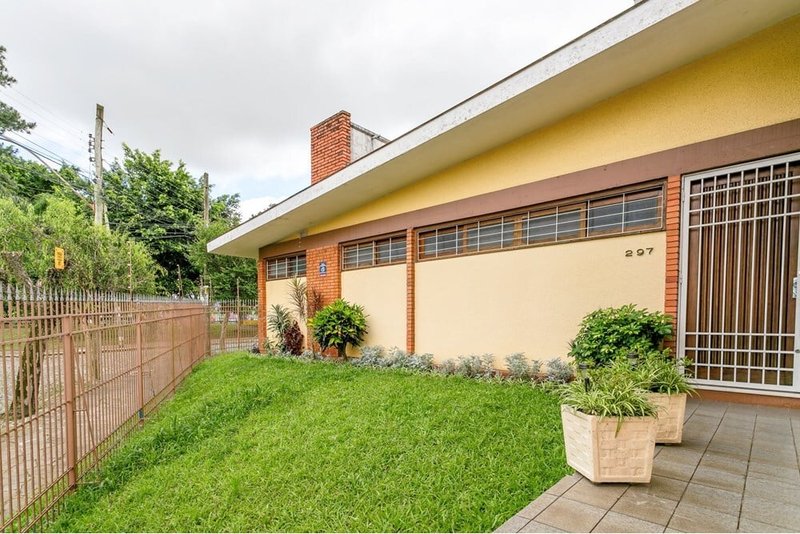 Casa SSCP 297 612521046-16 1 suíte 214m² Cândido Portinari Porto Alegre - 
