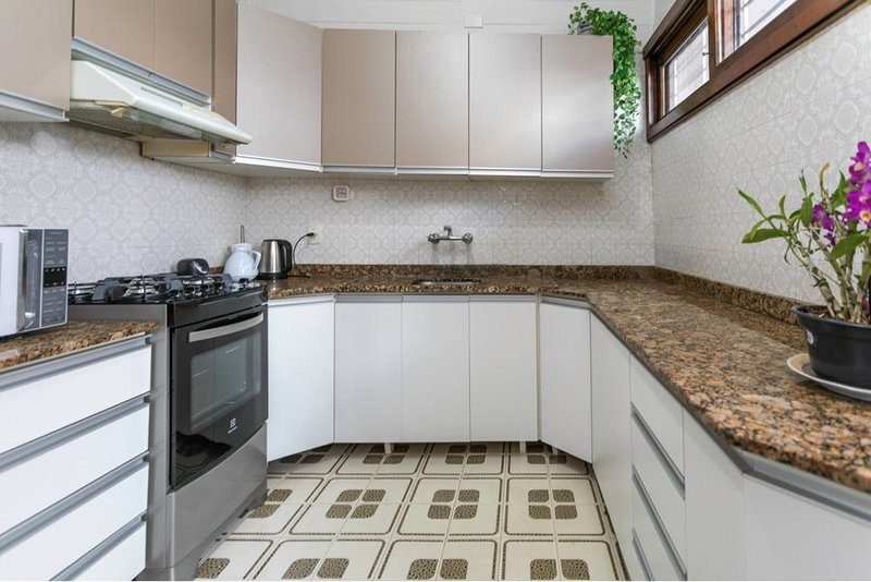 Casa SSCP 297 612521046-16 1 suíte 214m² Cândido Portinari Porto Alegre - 