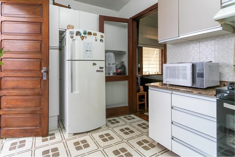 Casa SSCP 297 612521046-16 1 suíte 214m² Cândido Portinari Porto Alegre - 