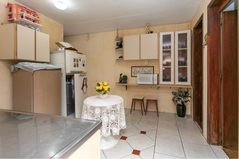Casa SSCP 297 612521046-16 1 suíte 214m² Cândido Portinari Porto Alegre - 